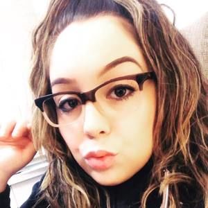 Meet your Posher, Marissa